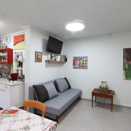 Like Home Gedera Buitenkant foto
