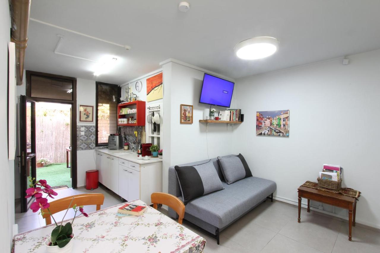 Like Home Gedera Buitenkant foto