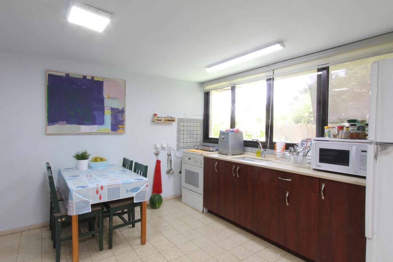 Like Home Gedera Buitenkant foto