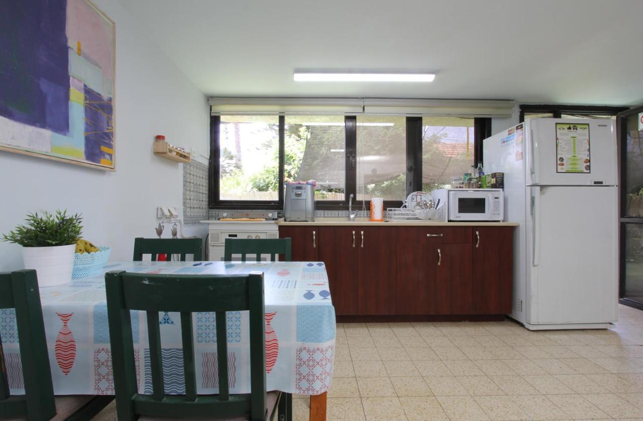 Like Home Gedera Buitenkant foto