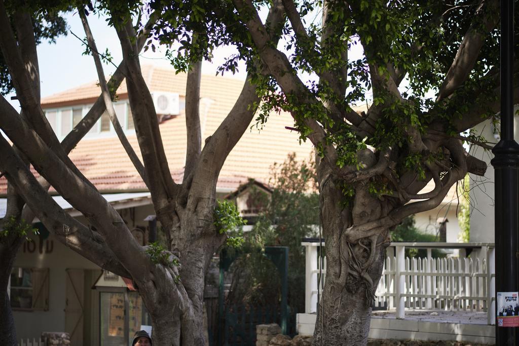 Like Home Gedera Buitenkant foto