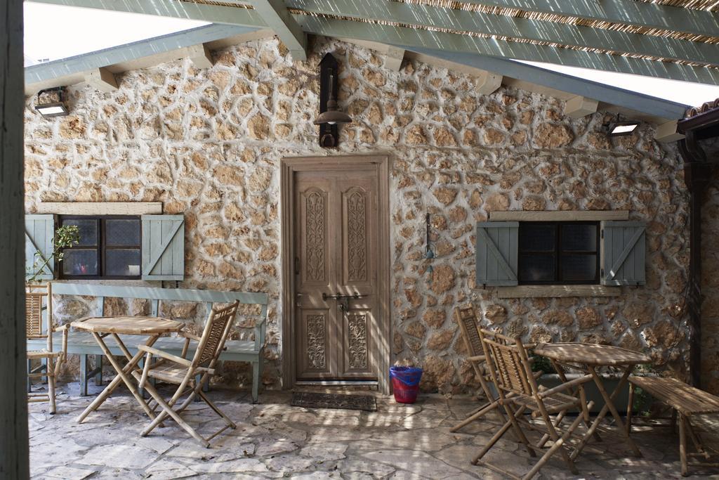 Like Home Gedera Buitenkant foto