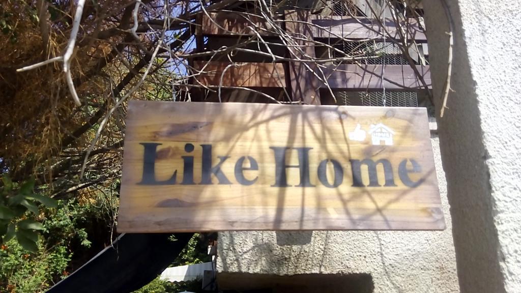 Like Home Gedera Buitenkant foto