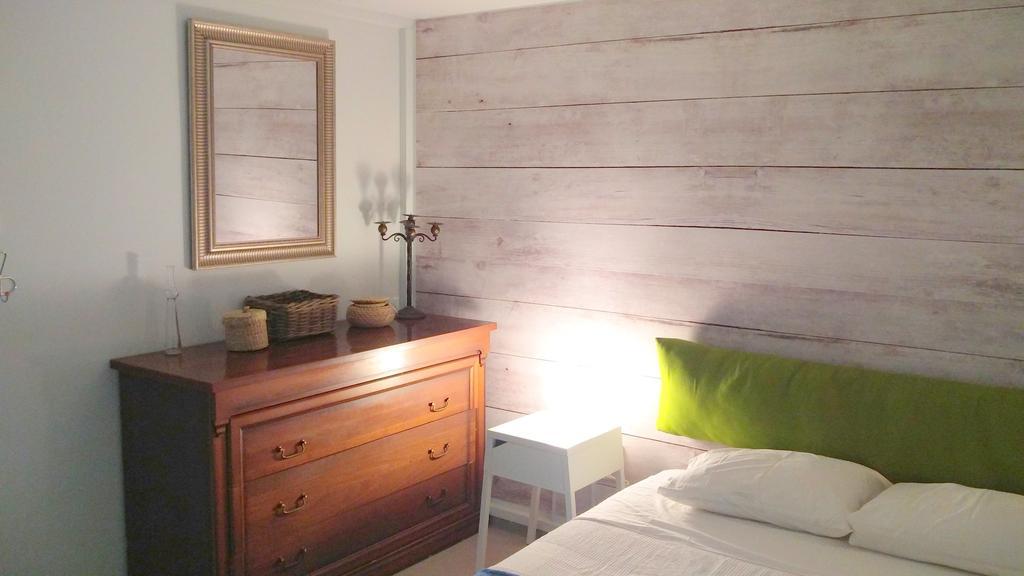 Like Home Gedera Buitenkant foto